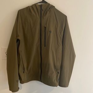 Mountain Hardware Men’s Rain Repellant Windbreaker